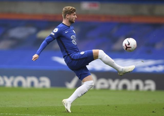 足球世界杯球场建设进入收尾阶段，安全标准升级